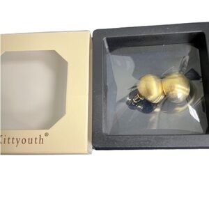 Omega round earrings